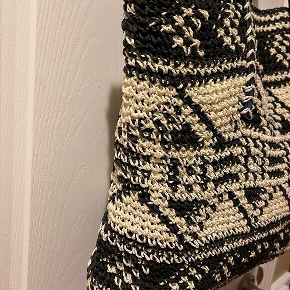 Lucky Brand Woven Texture Boho Black & Ivory black Handle Tribal Large Tote Bag - Picture 5 of 13